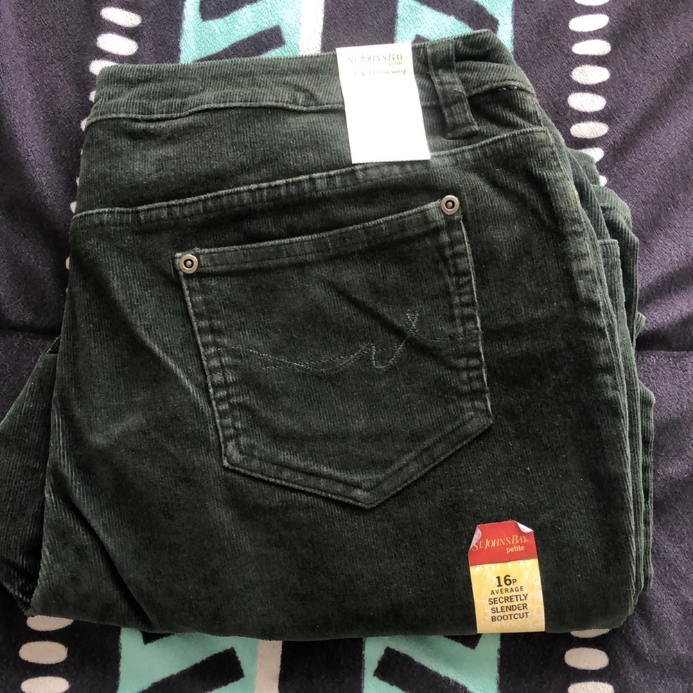 SECRETLY SLENDER BOOTCUT JEANS